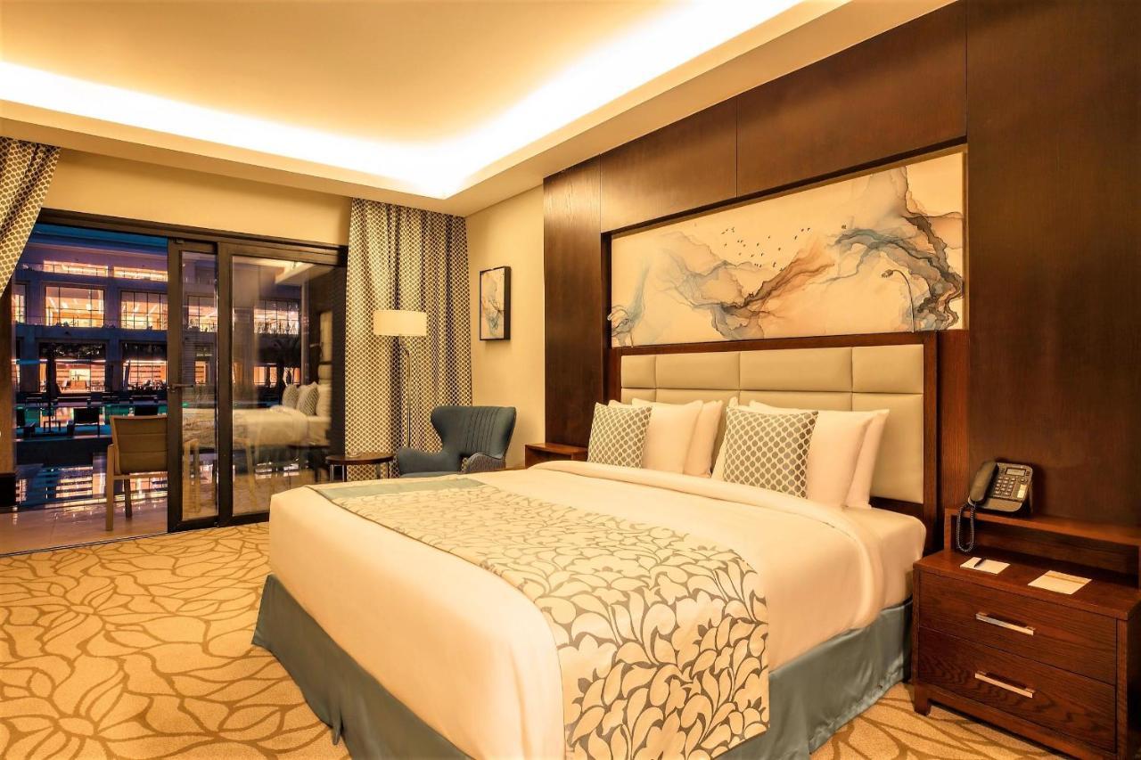 Triumph Luxury Hotel Kahire Dış mekan fotoğraf A bedroom at the hotel